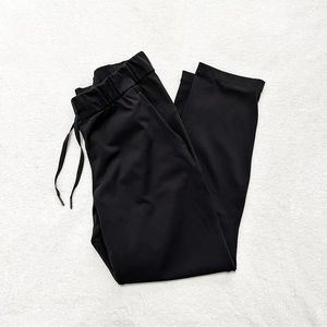 Lululemon Athletica High Rise Women's Relaxed Fit Black Pants Size 6
